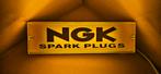NGK Spark plugs lichtbakje bougie auto werkplaats mancave, Verzamelen, Merken en Reclamevoorwerpen, Ophalen of Verzenden, Gebruikt