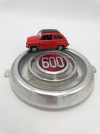 Fiat 600: Origineel model Pilen & Badge, Auto's, Ophalen of Verzenden, Zo goed als nieuw