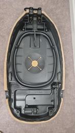 Zadel / Buddyseat Vespa LX 50 / 125 in keurige staat, ., Ophalen of Verzenden, Zo goed als nieuw, .