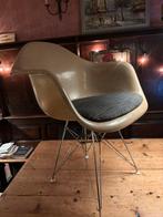 Originele fiberglas Herman Miller DAR chair vintage design, Ophalen, Gebruikt, Overige kleuren, Metaal