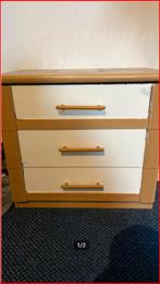 Te koop: Drieladig bijzetkastje – 60x37 cm, 56 cm hoog, Huis en Inrichting, Ophalen, Gebruikt, 55 tot 70 cm, 45 tot 65 cm
