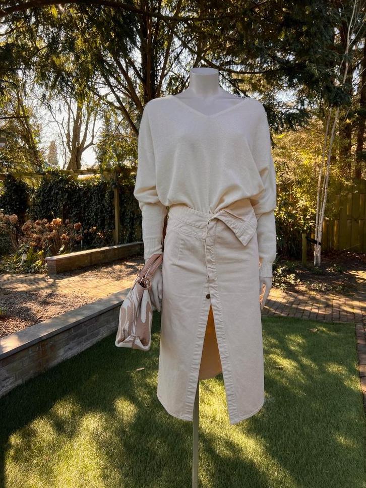 JACQUEMUS La Riviera rok mt 34 SALE bij TIEN op Instagram, Kleding | Dames, Rokken, Zo goed als nieuw, Maat 34 (XS) of kleiner