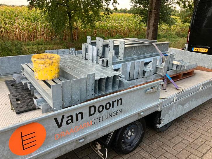 Draagarmstelling verzinkt draagarm stelling dubbelzijdig 3m, Doe-het-zelf en Verbouw, Overige Doe-het-zelf en Verbouw, Zo goed als nieuw