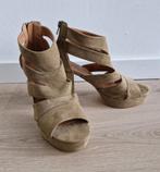 Hakken, 2 bizzy, Kleding | Dames, Ophalen of Verzenden, Zo goed als nieuw, Schoenen met hoge hakken, 2-bizzy