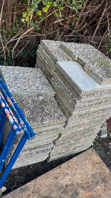 Grindtegels - Tuintegels beschikbaar voor biedingen