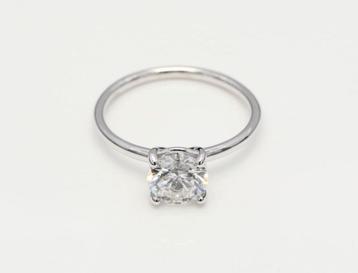 Verlovings ring 18K / Lab Grown Diamond 1.51ct IGI cert beschikbaar voor biedingen