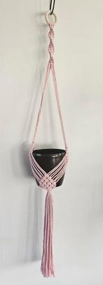 Macramé plantenhanger, Huis en Inrichting, Kamerplanten, Ophalen of Verzenden, Overige soorten, Minder dan 100 cm