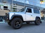 Land Rover Defender 2.4 TD 90 SW XTech Youngtimer, Auto's, 221 €/maand, Gebruikt, Zwart, 4 cilinders