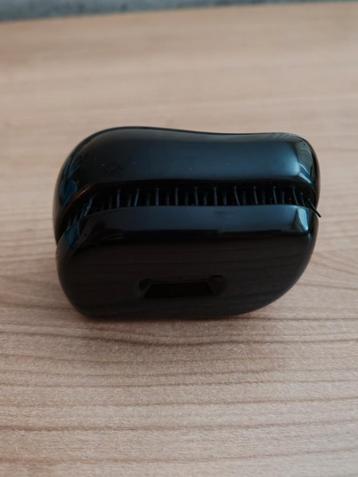 Speciale haarkam of borstel uit korea.  beschikbaar voor biedingen