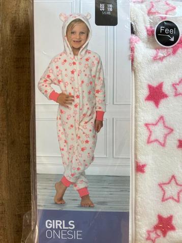 Nieuwe Onesie Maat 110/116 beschikbaar voor biedingen