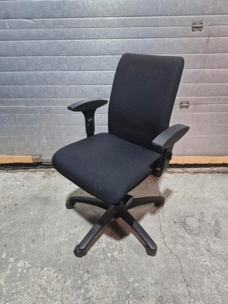 Girsberger bureaustoel (prof kantoorstoel) zwart ( 2 beschik, Huis en Inrichting, Bureaustoelen, Zo goed als nieuw, Zwart, Ophalen