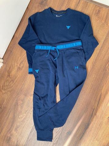 Under Armour Project Rock Charged jogging set L blauw  beschikbaar voor biedingen