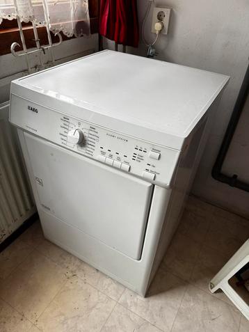 Goed werkende droger AEG beschikbaar voor biedingen