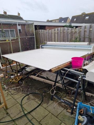 GEBRUIKTE VERSCHILLENDE MATEN ELEKTRISCHE  ROLLUIKEN   beschikbaar voor biedingen