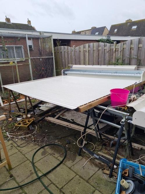 GEBRUIKTE VERSCHILLENDE MATEN ELEKTRISCHE  ROLLUIKEN, Doe-het-zelf en Verbouw, Rolluiken, Gebruikt, 200 cm of meer, 200 cm of meer