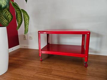 IKEA roltafeltje rood metaal beschikbaar voor biedingen