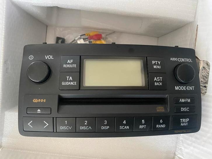 Toyota corolla radio, Auto diversen, Autoradio's, Zo goed als nieuw, Ophalen of Verzenden