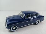 1/43 ford vedette, Ophalen of Verzenden, Zo goed als nieuw, Auto, Overige merken