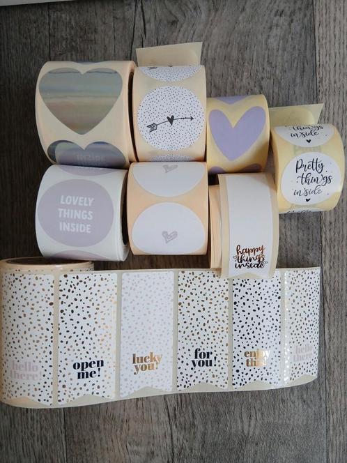 8 rollen cadeaustickers, Diversen, Cadeaupapier, Ophalen of Verzenden