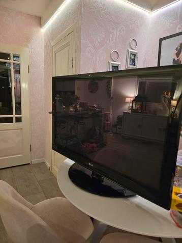LG 42PQ2000 tv beschikbaar voor biedingen