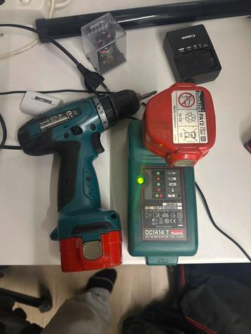 Makita Boormachine met 2 Accu's en Lader beschikbaar voor biedingen