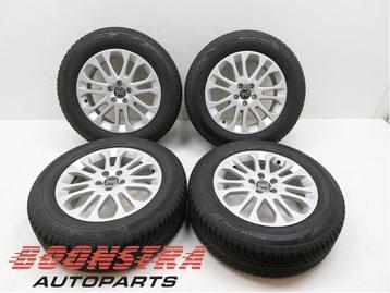 Velgen set + winterbanden van een Volvo XC40 (XC40 17-) beschikbaar voor biedingen
