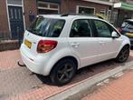 Suzuki SX4 1.5 2011. Wit metallic. Trekhaak/dakdragers., Voorwielaandrijving, 4 cilinders, Wit, 1490 cc