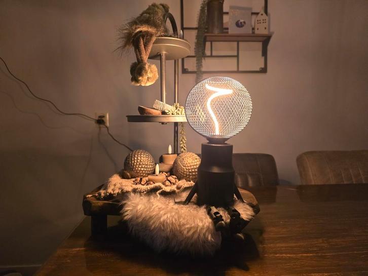 Popsocket lamp dopje 10 elke man weet dat! Mancave!, Huis en Inrichting, Lampen | Tafellampen, Zo goed als nieuw, Minder dan 50 cm