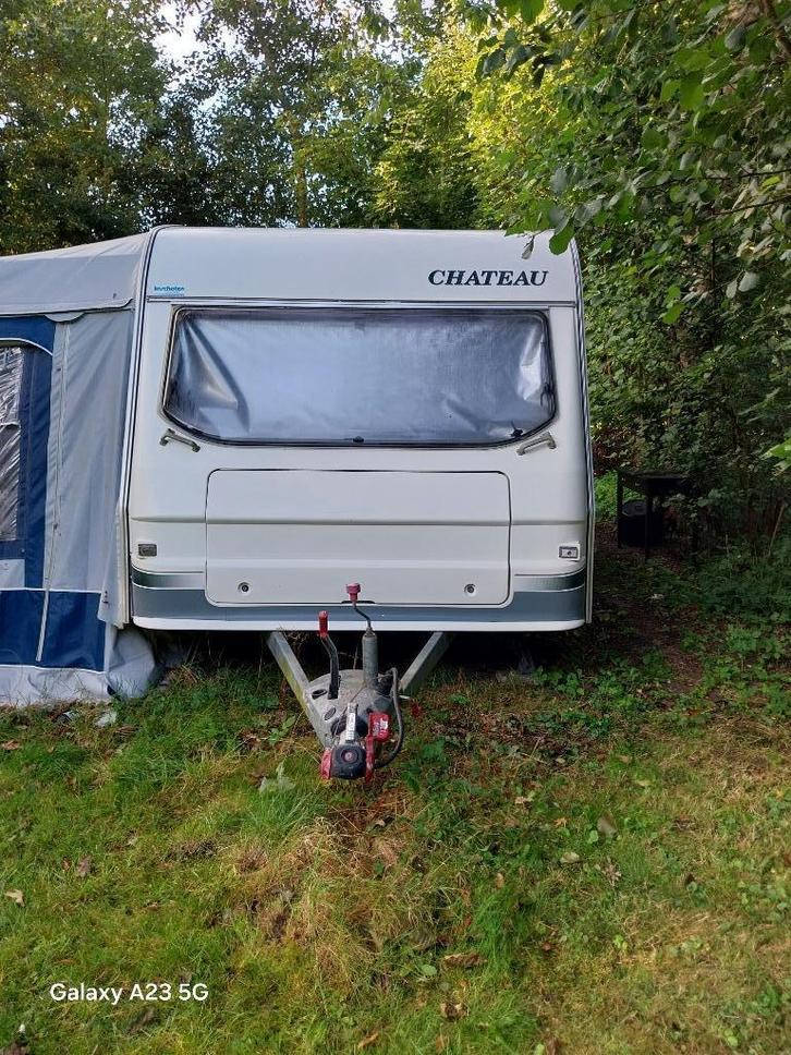 Chateau Carratt 440 UD, Caravans en Kamperen, Caravans, Particulier, tot en met 4, 750 - 1000 kg, Rondzit, Chateau, 2 aparte bedden