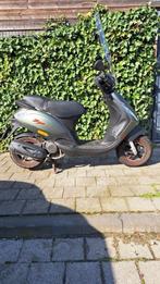 Zip Piaggio 4T 50CC 2020 - Mat Groen, Maximaal 25 km/u, Benzine, 50 cc, Zo goed als nieuw