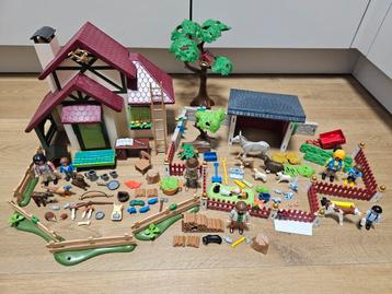 Playmobil 6811 boswachtershuis, 5531 verzorgingspost en meer beschikbaar voor biedingen