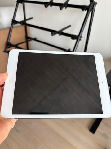 1e gen iPad Mini (A1432) beschikbaar voor biedingen