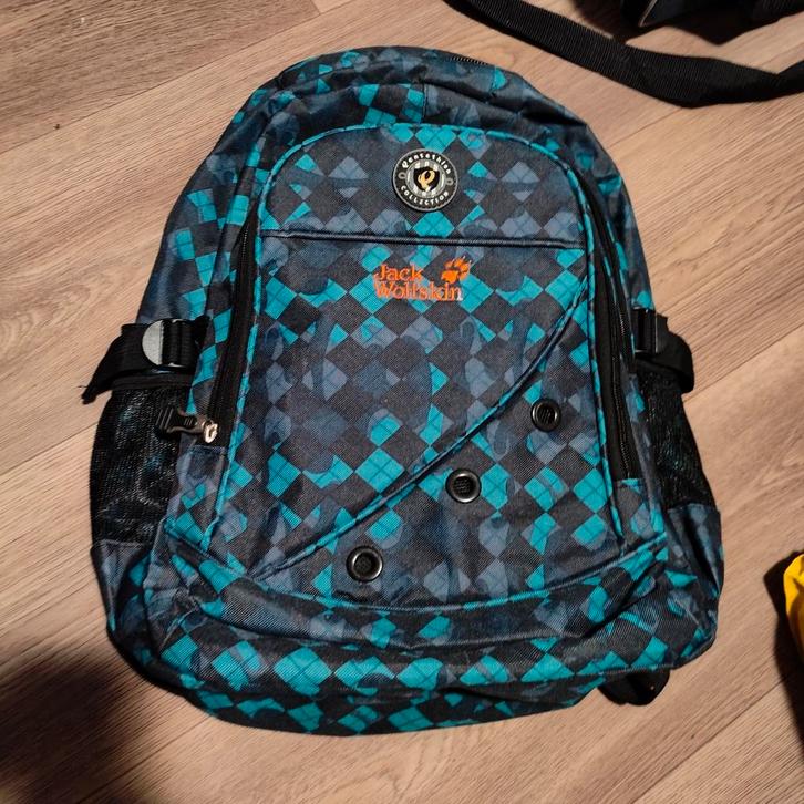 Pentathlon Jack Wolfskin Rugzak Rugtas Schooltas Boekentas, Sieraden, Tassen en Uiterlijk, Tassen | Rugtassen, Zo goed als nieuw