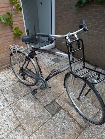 Stadfiets met versnellingen  beschikbaar voor biedingen