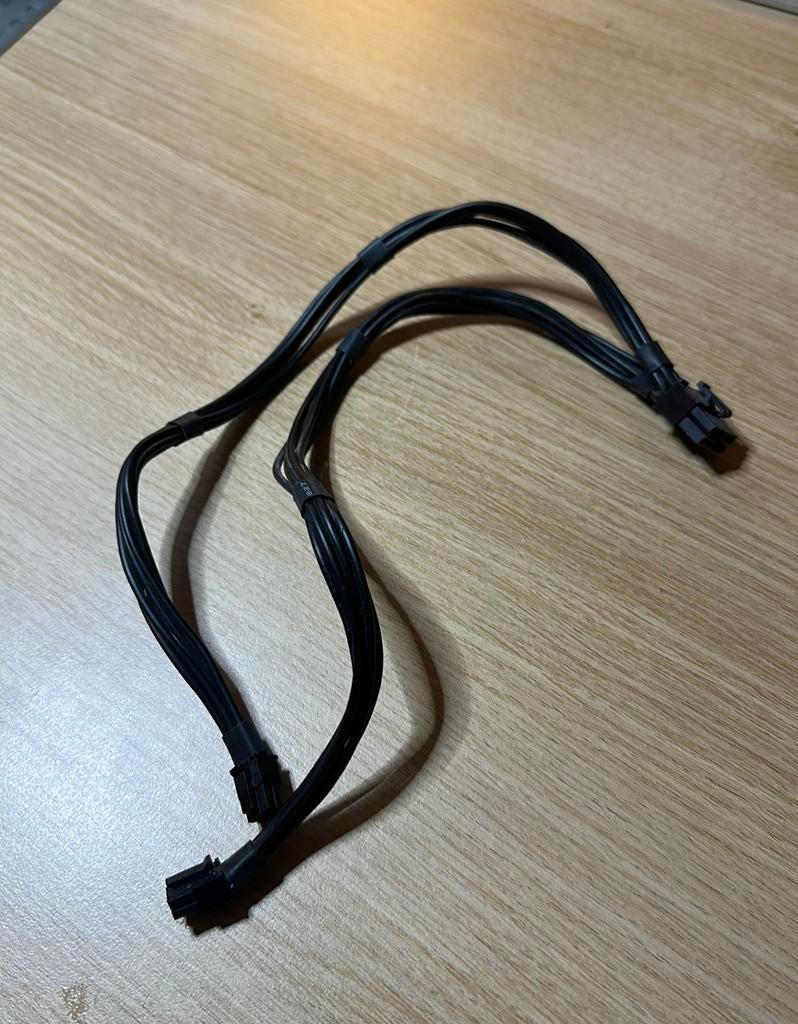 8 pin to dual 6 pin mini PCIe cable - for Mac Pro, Ophalen of Verzenden, Gebruikt