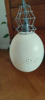Handgemaakte hanglamp, gemaakt van struisvogelei, Huis en Inrichting, Ophalen, Zo goed als nieuw, Minder dan 50 cm