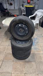 4 Winterbanden op Velg - Vredestein en Toyo 185/60 R15, Auto-onderdelen, Banden en Velgen, Ophalen, Gebruikt, 15 inch, Banden en Velgen