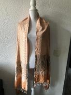 Omslagsjaal met franja  - 67 x 200 cm - zalm / peach, Kleding | Dames, Evaz, Maat 46/48 (XL) of groter, Ophalen of Verzenden, Zo goed als nieuw