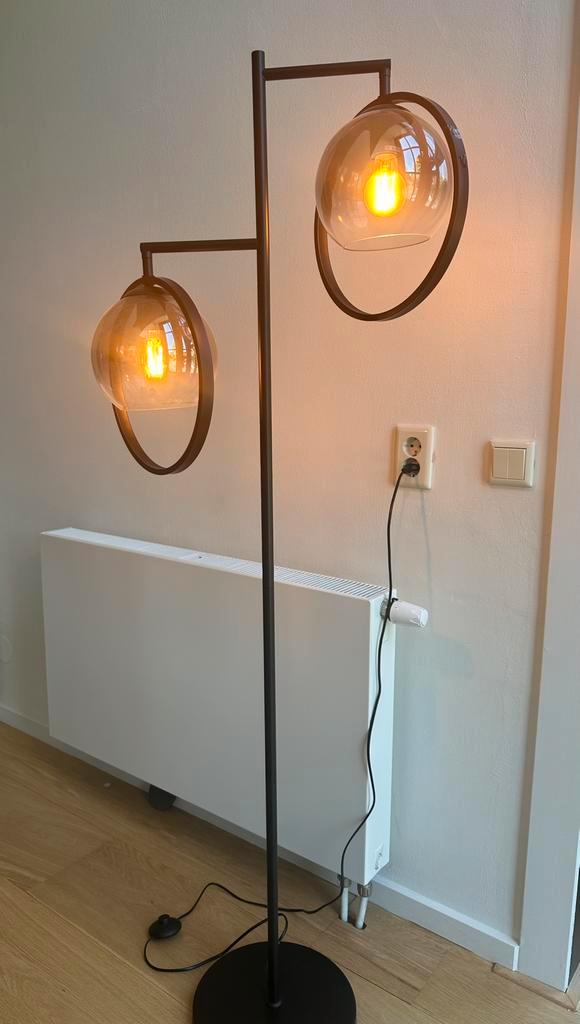 Vloerlamp, Huis en Inrichting, Lampen | Vloerlampen, Zo goed als nieuw, 150 tot 200 cm, Glas, Ophalen