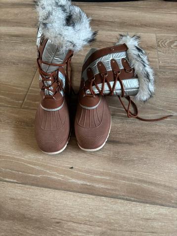 Dames Schoenen Maat 39/40 beschikbaar voor biedingen