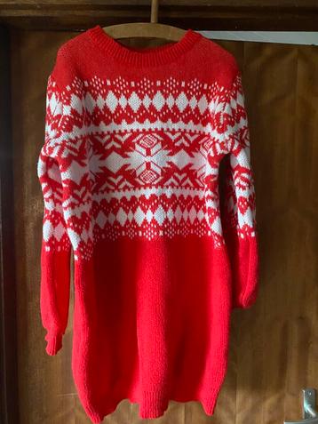 Aangeboden zo goed als nieuwe kersttrui beschikbaar voor biedingen