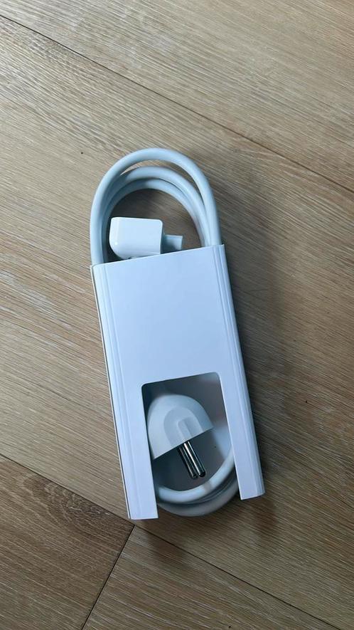 Apple Verlengkabel voor lichtnetadapter, Computers en Software, Pc- en Netwerkkabels, Zo goed als nieuw, Ophalen of Verzenden