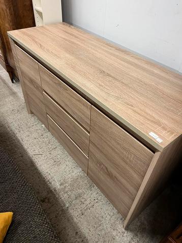 Dressoir 80/138/50cm beschikbaar voor biedingen