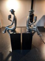 2 boekensteunen ( lezende mannen ), 25 hoog., Antiek en Kunst, Ophalen of Verzenden