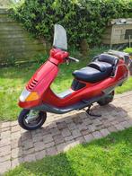 Gezocht: Piaggio Hexagon 125cc met papieren, Fietsen en Brommers, Scooters | Piaggio, Ophalen, Gebruikt, Benzine, Overige modellen