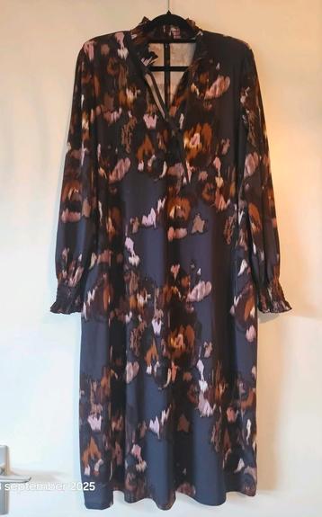 Plusbasics smock dress mt 46 beschikbaar voor biedingen