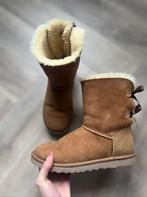 UGG Australian Bailey Bow Boots, Lage of Enkellaarzen, Gedragen, Beige, Ophalen of Verzenden