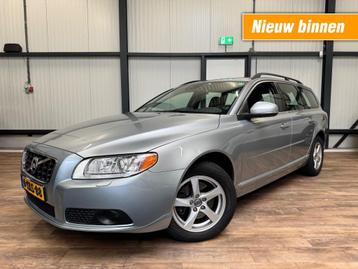 Volvo V70 1.6 T4 Nordic / NAVI / LEDER / AUTOMAAT / PDC beschikbaar voor biedingen