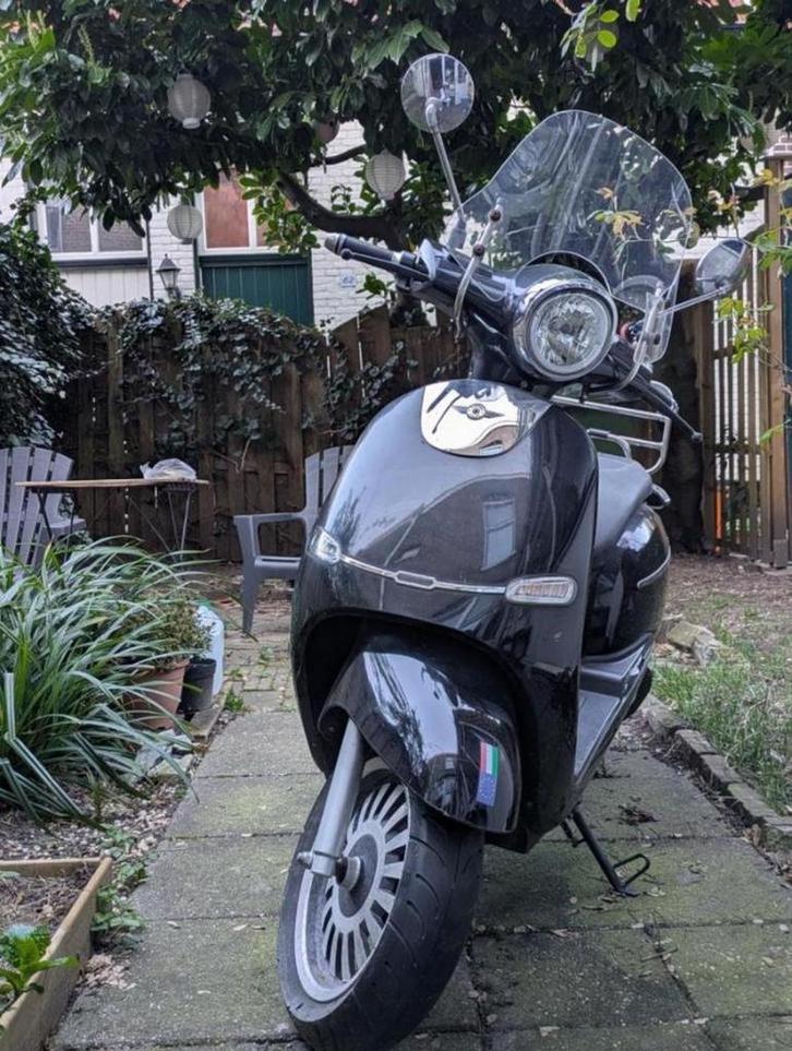 Elektrische scooter - Accu kapot!, Fietsen en Brommers, Brommeronderdelen | Snorfietsen, Gebruikt, Overige merken, Overige typen