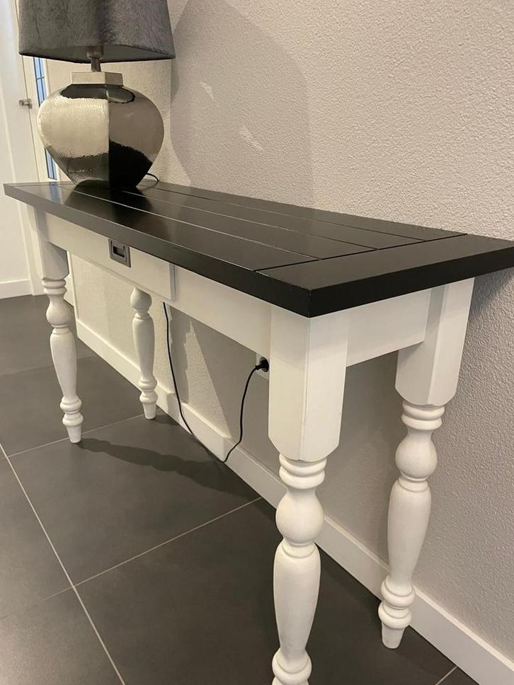 Landelijke Side Table Wit/Zwart - Zelf te verven!, Antiek en Kunst, Antiek | Meubels | Tafels, Ophalen